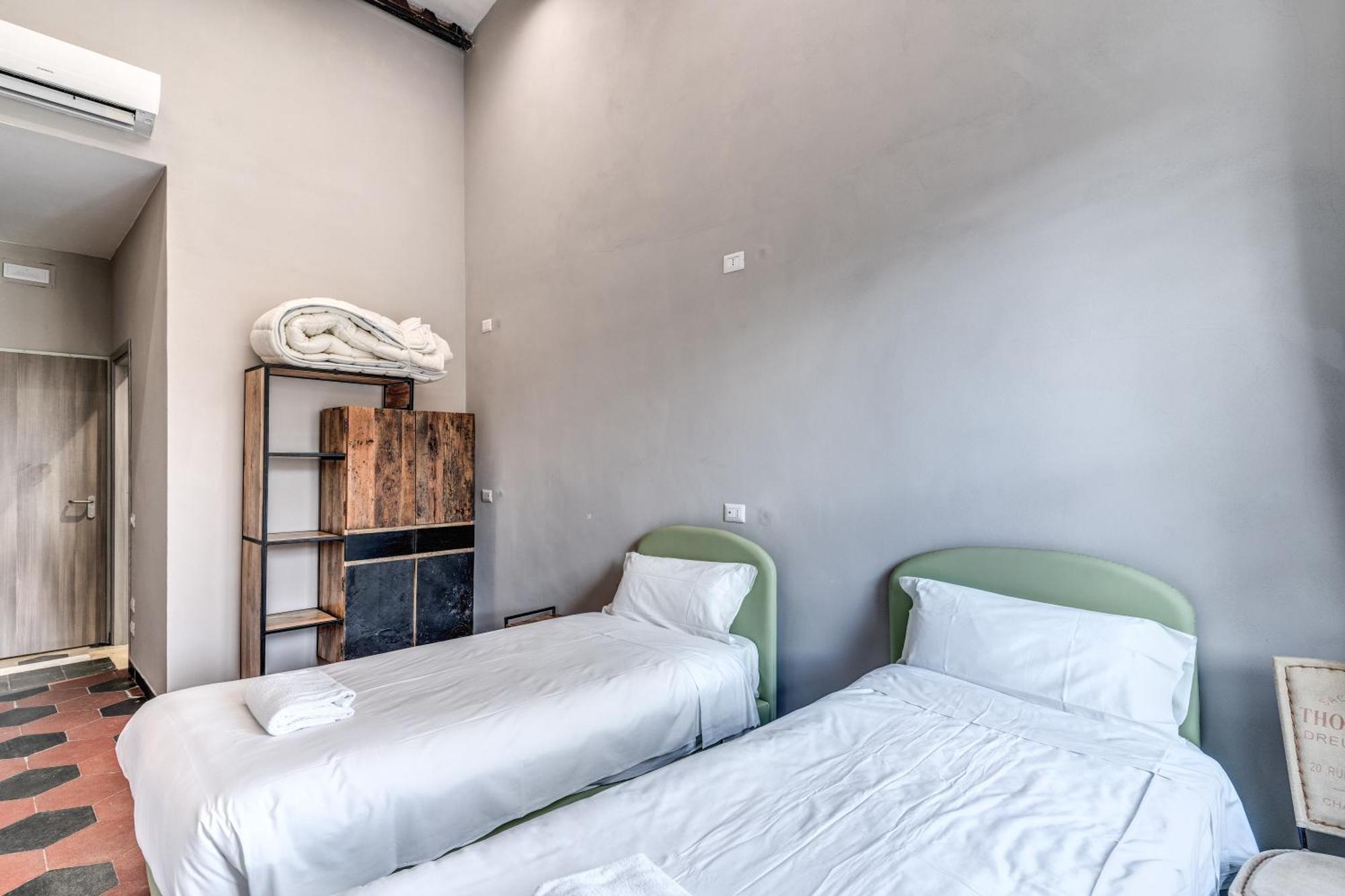 Borgo Ripa Urban Travel Hostel Rome Exterior photo