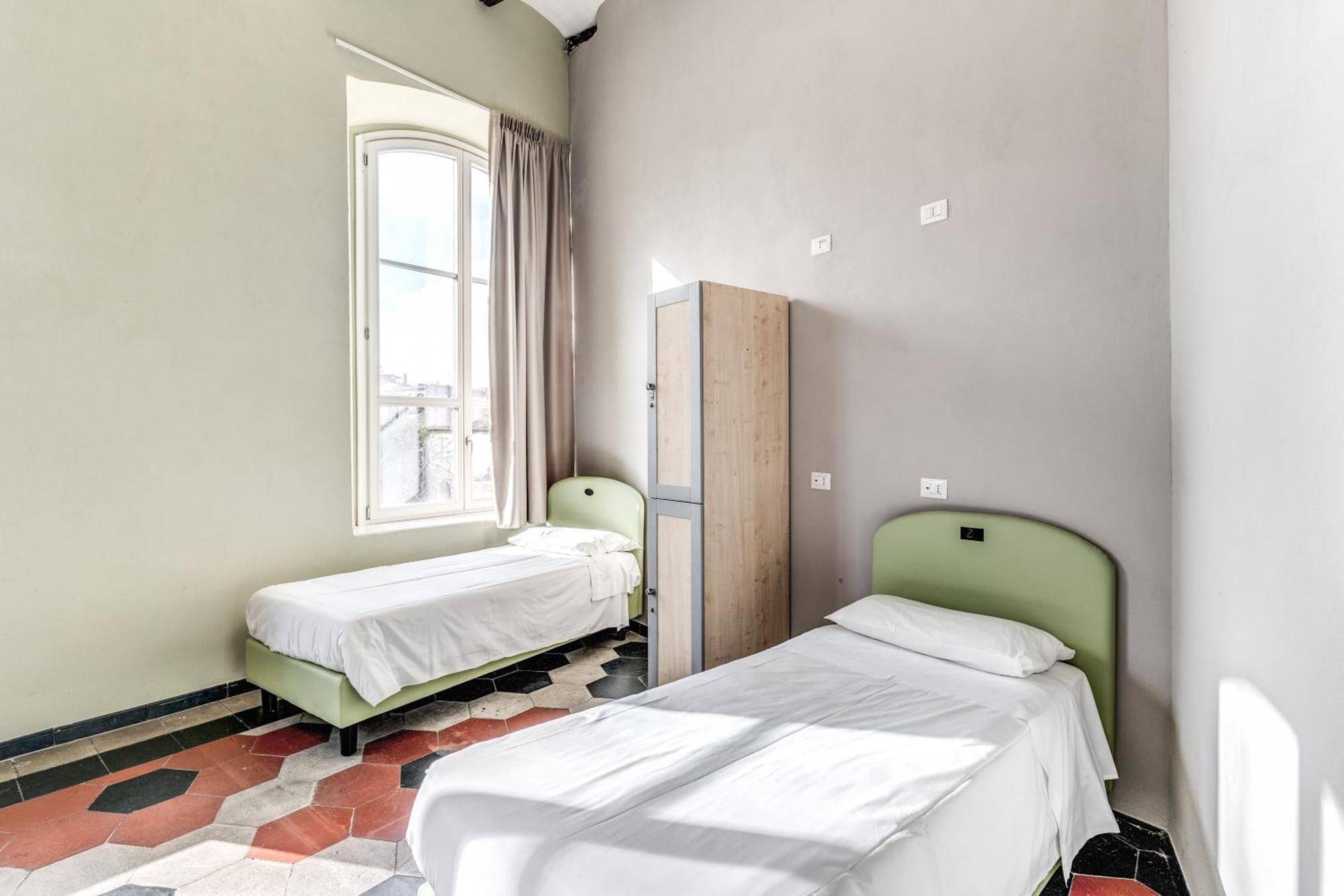 Borgo Ripa Urban Travel Hostel Rome Exterior photo